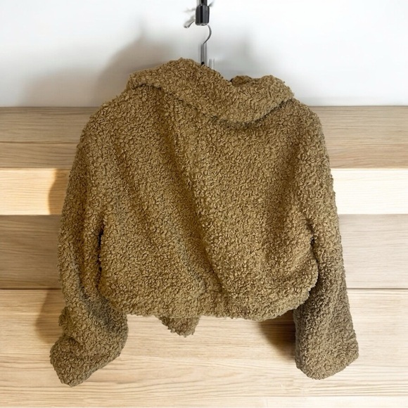 HYFVE Tan Teddy Jacket Cozy Cropped Design - Picture 4 of 7
